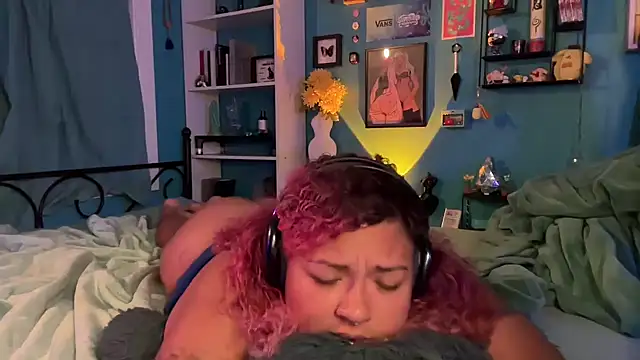 chilepinaaa's Webcam Show