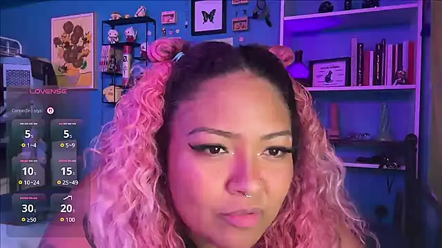 chilepinaaa's Webcam Show