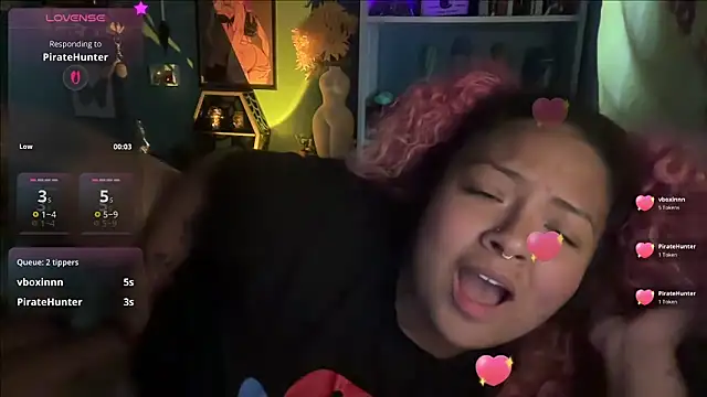 chilepinaaa's Webcam Show