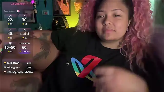 chilepinaaa's Webcam Show