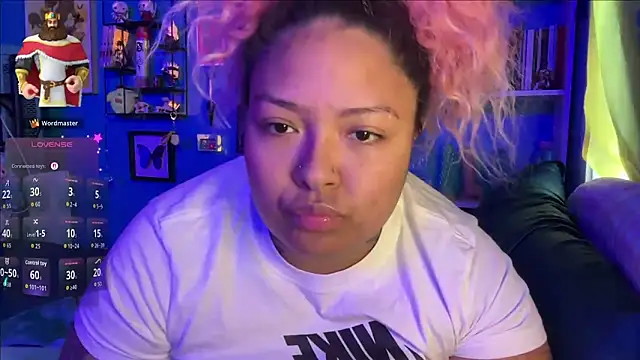chilepinaaa's Webcam Show