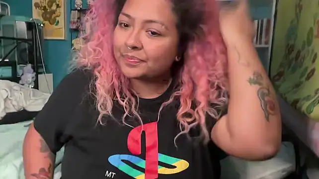 chilepinaaa's Webcam Show