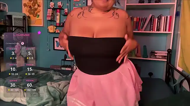 chilepinaaa Webcamshow
