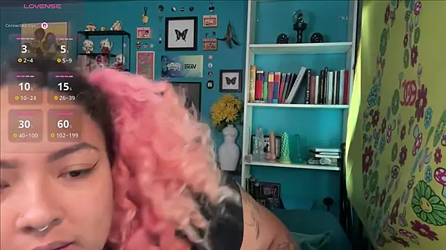 chilepinaaa Show in webcam
