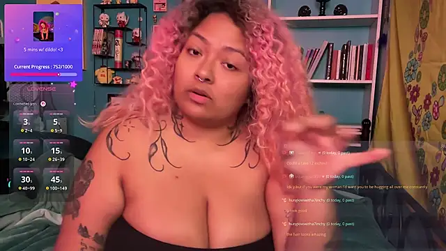 chilepinaaa Show in webcam