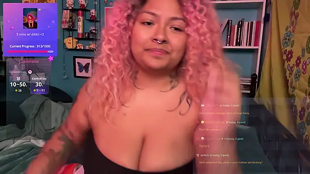 chilepinaaa's Webcam Show