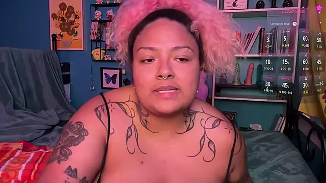 chilepinaaa's Webcam Show
