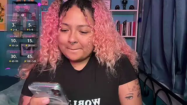 chilepinaaa's Webcam Show