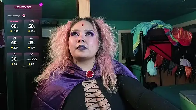 chilepinaaa webcam show