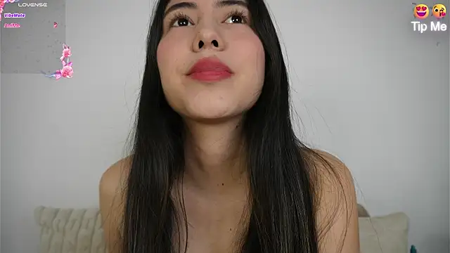 Sweetpussyhot_のライブXXXチャット