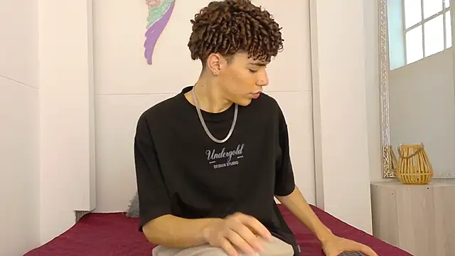 Monyel_Blake Adlı Modelin Web Kamerası Şovu