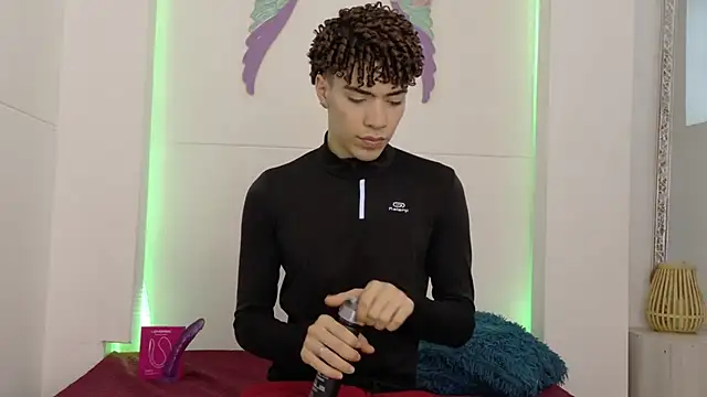 Monyel_Blakeのウェブカメラショー