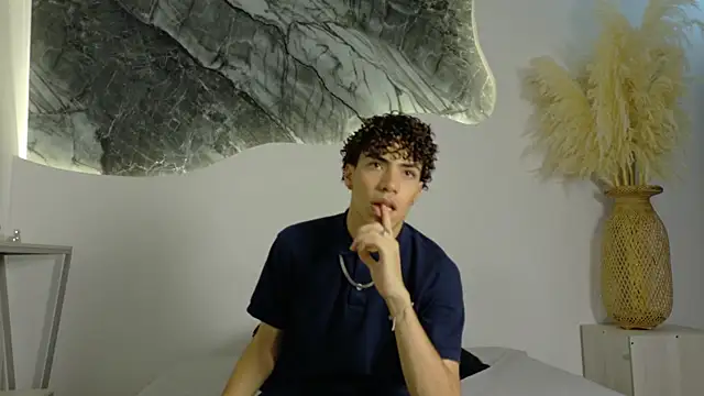 Monyel_Blakeのウェブカメラショー