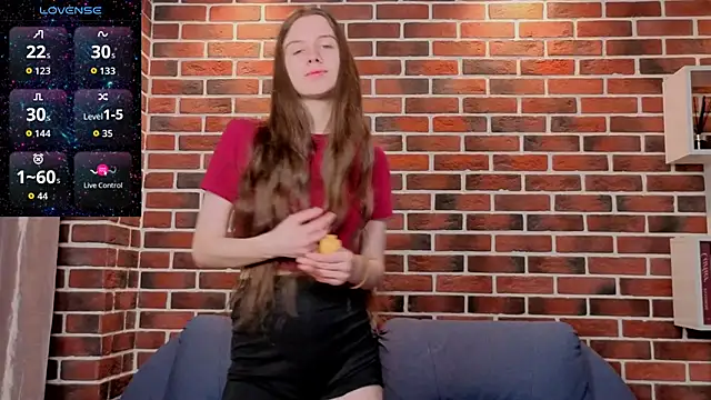 MyrtaMcclaney Show in webcam