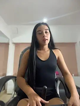 Show modela MiaPortmass_ na web-kameri