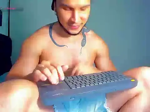 Show modela jacob_lautnerr na web-kameri