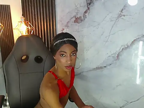 Show modela AitanaAdhams na web-kameri