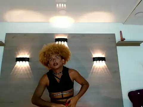 Show modela AshleySofiaThenison na web-kameri