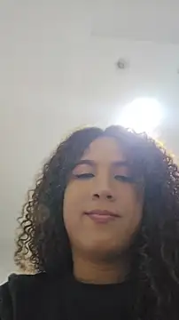 lilith_isabella25's Webcam Show