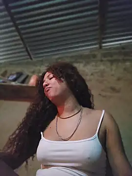 lilith_isabella25 网络视讯表演