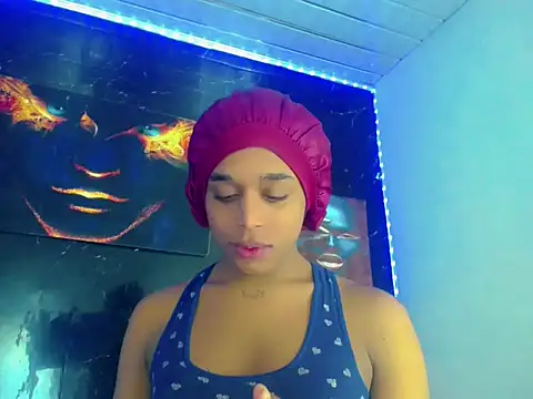 SaramyBigcock's Webcam Show