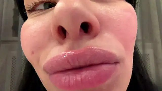 ZettaGawron 라이브 XXX 채팅