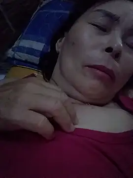 Kiki_sexyy 网络视讯表演