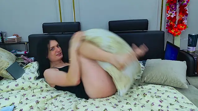 Show de CuteMika na webcam