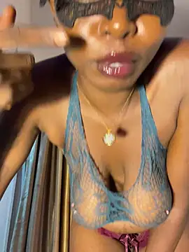 Chat XXX ao vivo de Honeybeespecial