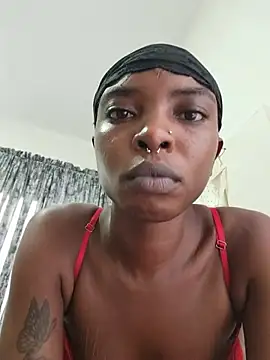Honeybeespecial's Live XXX Chat