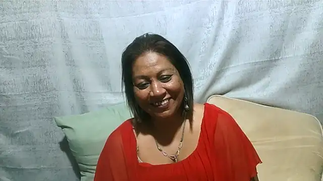 IndianSexyMilf69's Live XXX Chat