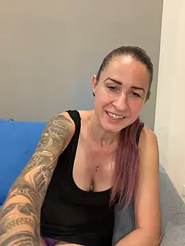 GermanMilfJasmin Webcam-Show