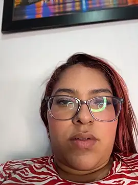 BiancaLoors Show in webcam