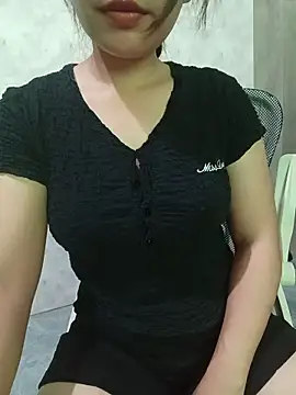 -Trinina- Live XXX-Chat