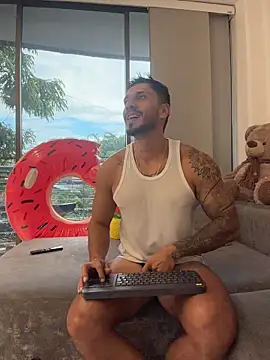 Seth_Vegaa Show in webcam