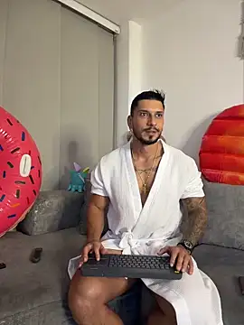 Show modela Seth_Vegaa na web-kameri