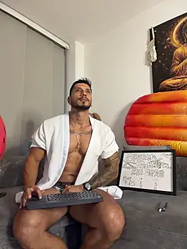 Show modela Seth_Vegaa na web-kameri