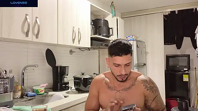 Seth_Vegaan Webbikameraesitys
