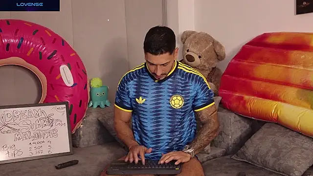 Show modela Seth_Vegaa na web-kameri