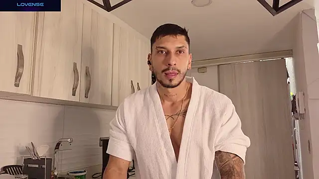 Show modela Seth_Vegaa na web-kameri