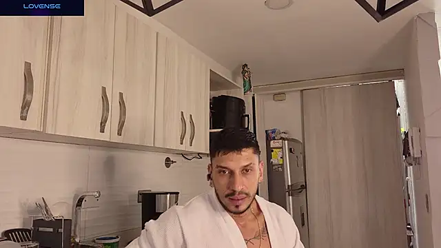 Seth_Vegaa Show in webcam