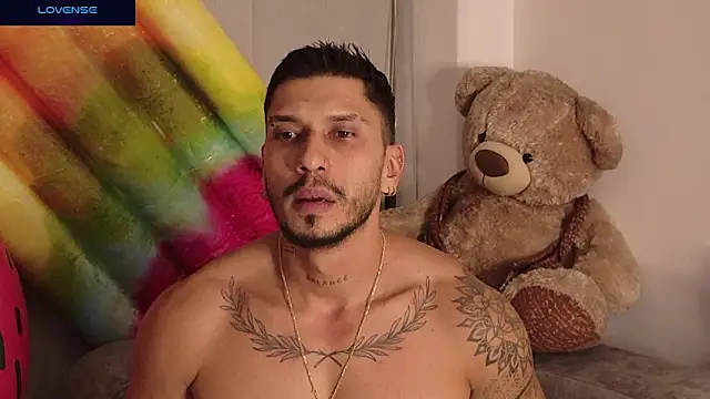 Show modela Seth_Vegaa na web-kameri