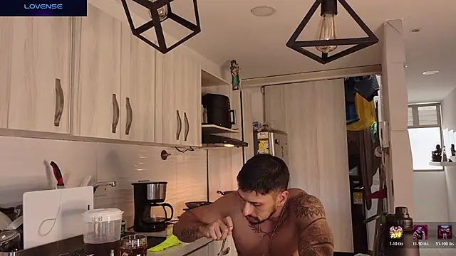 Seth_Vegaa Show in webcam