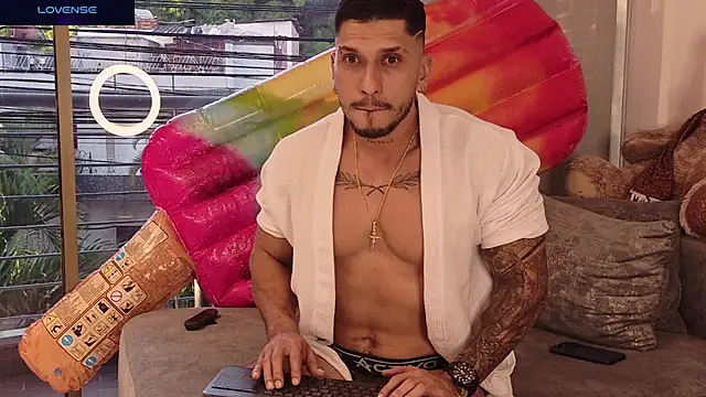 Show modela Seth_Vegaa na web-kameri