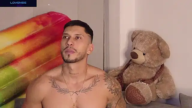 Show modela Seth_Vegaa na web-kameri