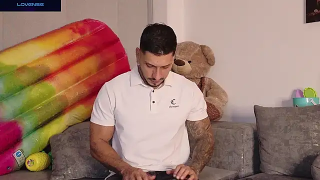 Seth_Vegaa Show Webcam