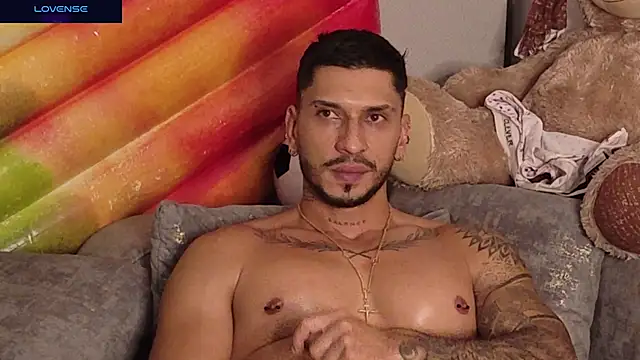 Show modela Seth_Vegaa na web-kameri
