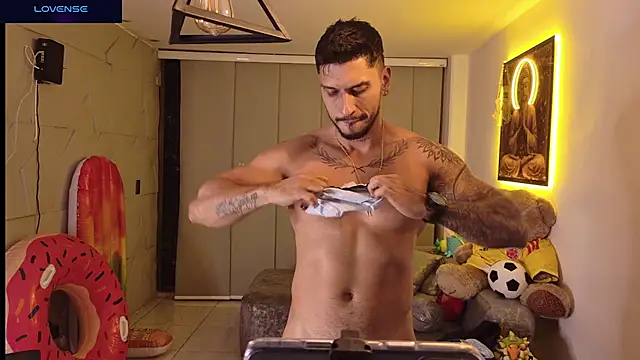 Seth_Vegaa Show Webcam