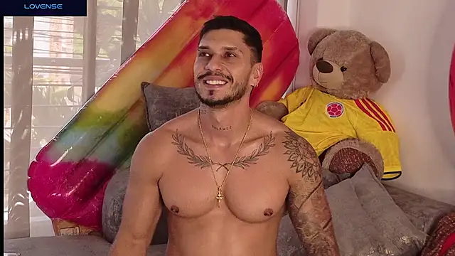 Seth_Vegaa Show Webcam