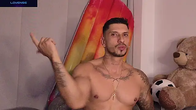 Show modela Seth_Vegaa na web-kameri